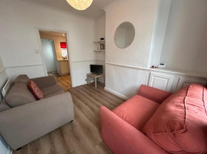 Central Cheltenham House - Sleeps 4/Pet friendly